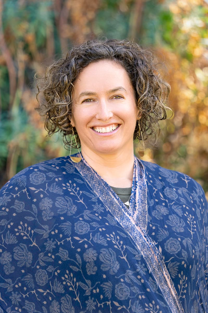 Alyssa Paris, LMFT - Licensed Marriage and Family Therapist